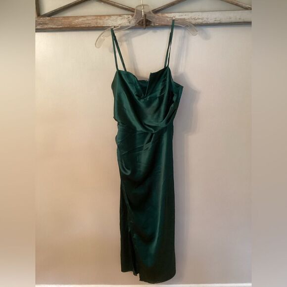 LULUS SIZE MED DOWN TO DANCE EMERALD GREEN SATIN GATHERED TULIP MIDI DRESS - Picture 7 of 14